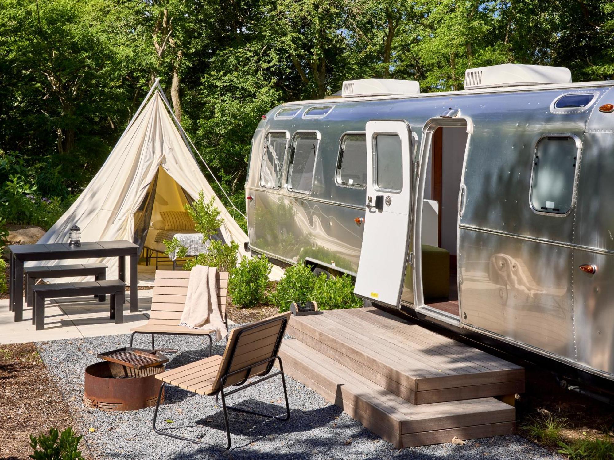 Autocamp Yosemite Hotel